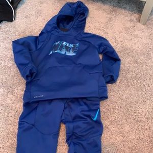 Nike thermal outfit